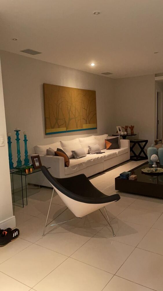 Apartamento à venda com 4 quartos, 250m² - Foto 4