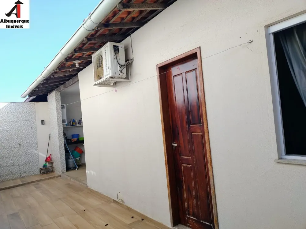 Casa, 4 quartos, 250 m² - Foto 1