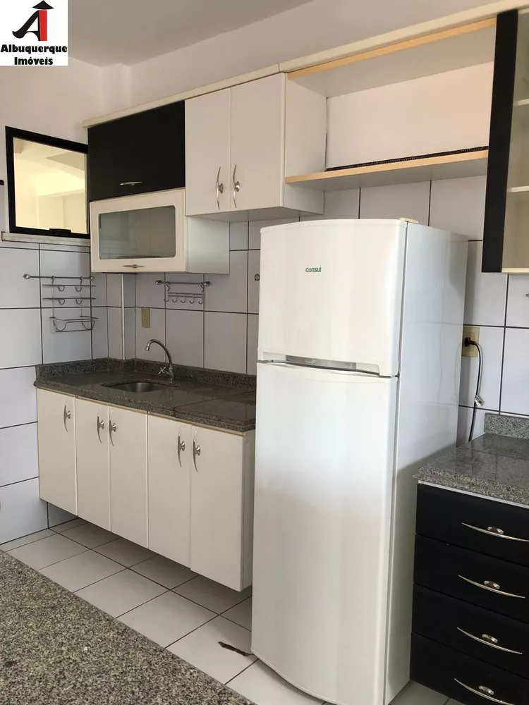 Apartamento à venda com 2 quartos, 68m² - Foto 4