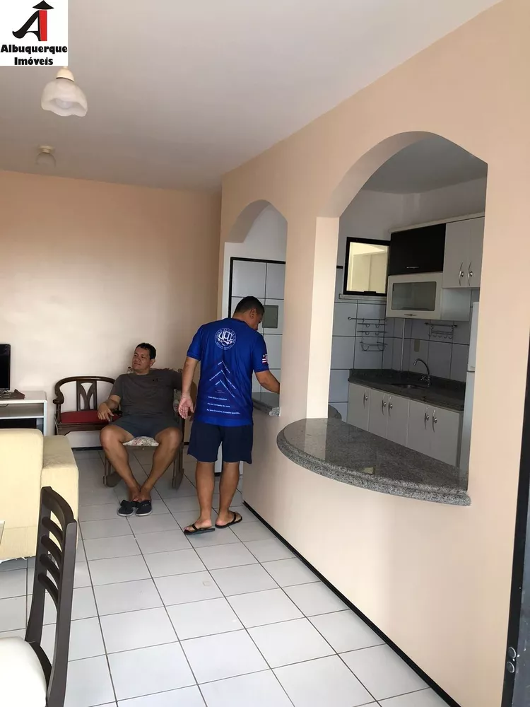 Apartamento à venda com 2 quartos, 68m² - Foto 3