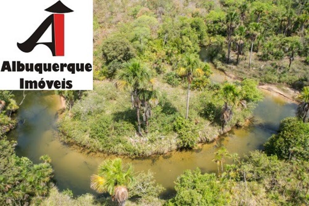 Fazenda à venda com 8 quartos, 8070m² - Foto 1