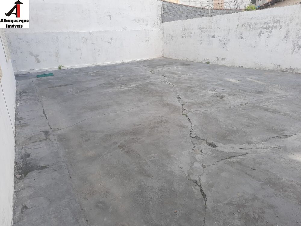 Casa à venda com 3 quartos, 3m² - Foto 3