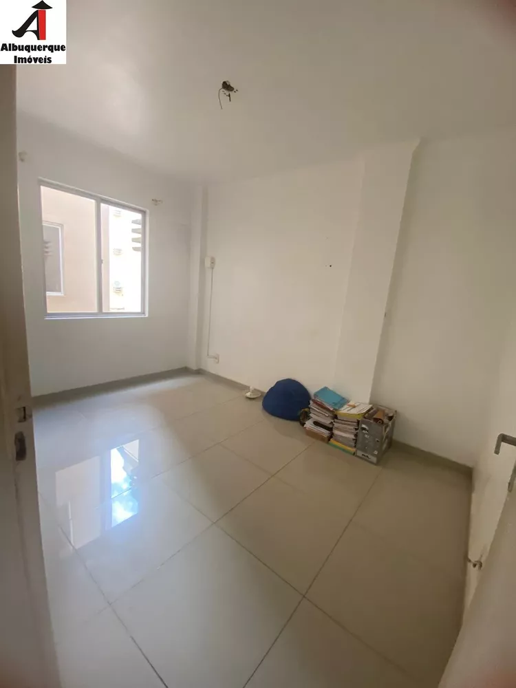 Apartamento à venda com 2 quartos, 1m² - Foto 4