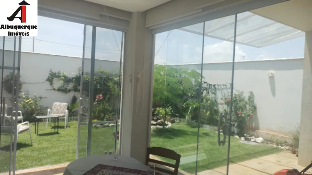 Casa, 3 quartos, 250 m² - Foto 4