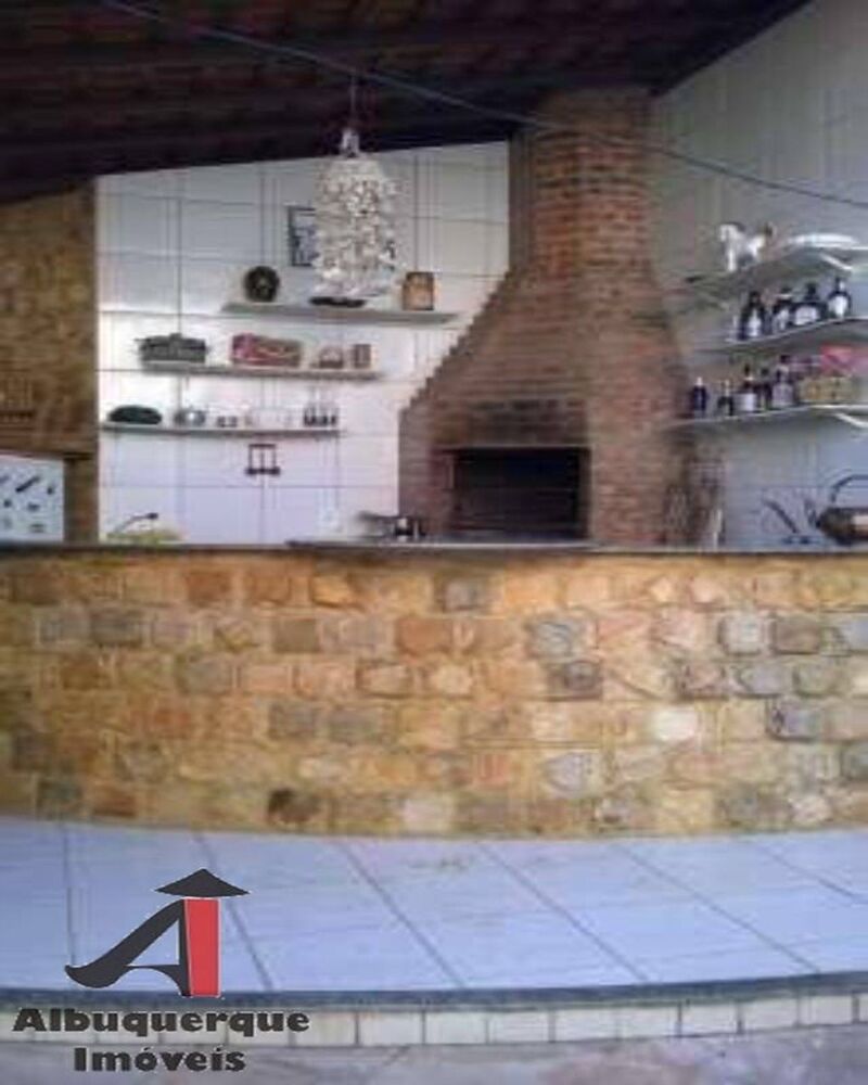 Casa à venda com 3 quartos - Foto 1