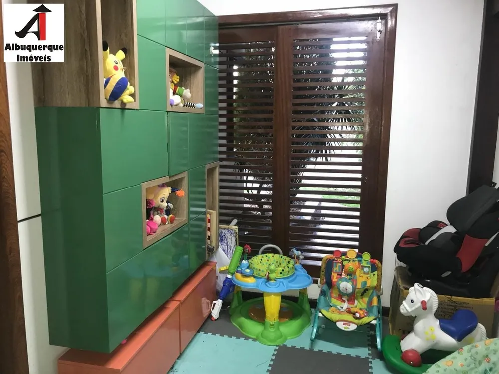 Casa, 3 quartos, 250 m² - Foto 9
