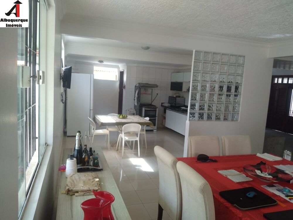 Casa à venda com 3 quartos, 650m² - Foto 10