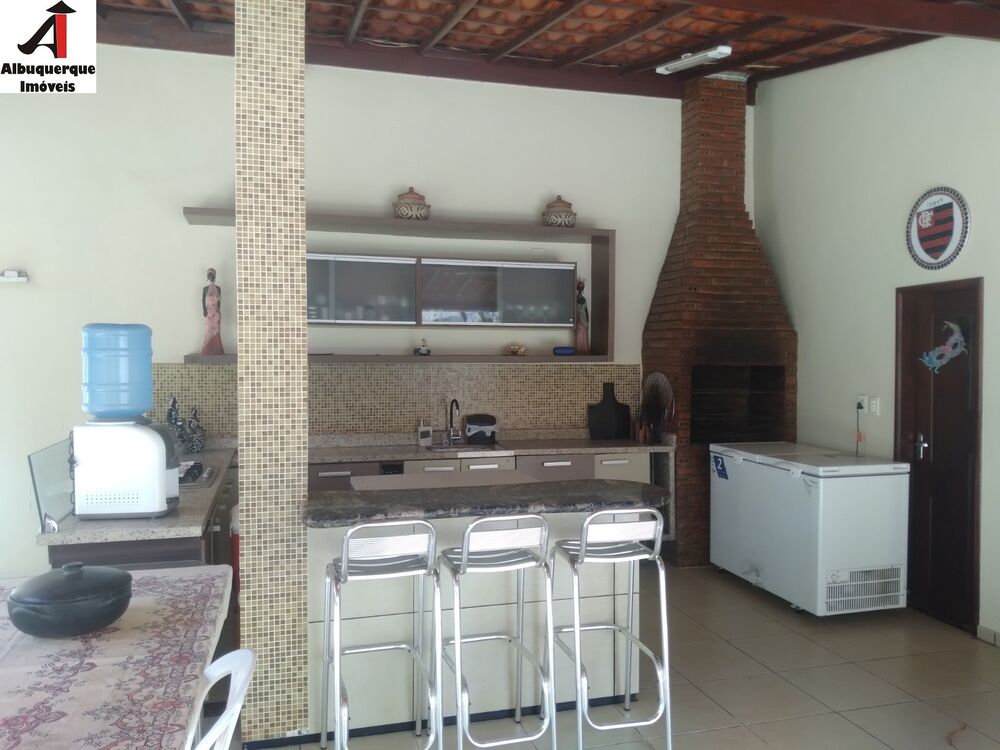 Casa à venda com 3 quartos, 650m² - Foto 6