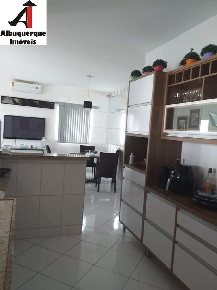 Casa à venda com 2 quartos, 400m² - Foto 4