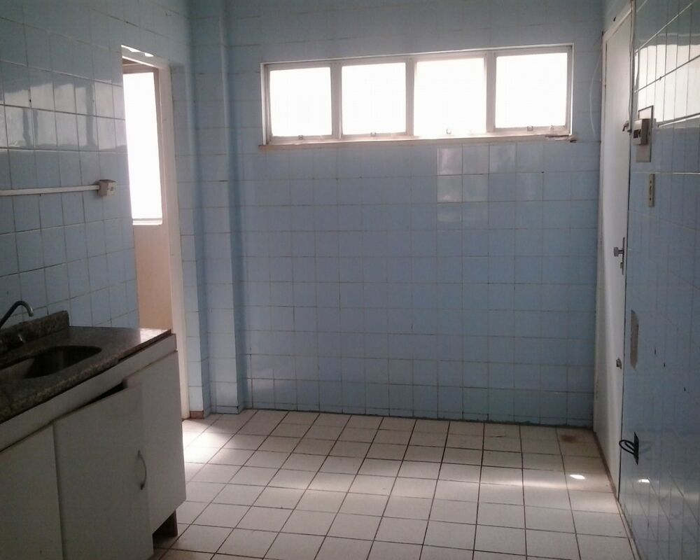 Apartamento à venda com 2 quartos, 1m² - Foto 3