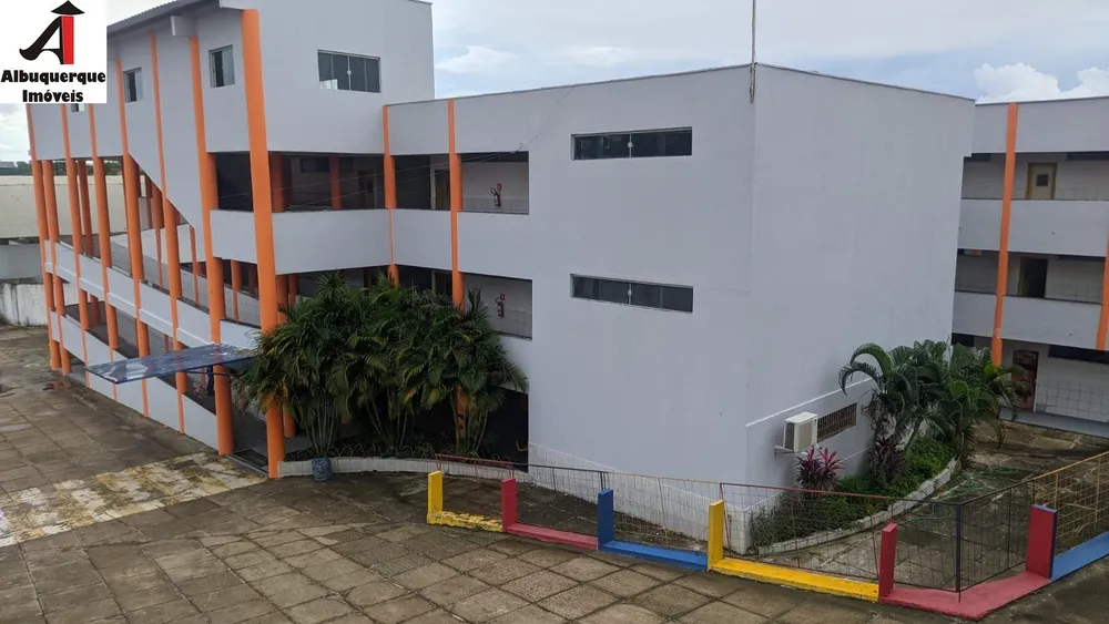 Loja-Salão, 9900 m² - Foto 2