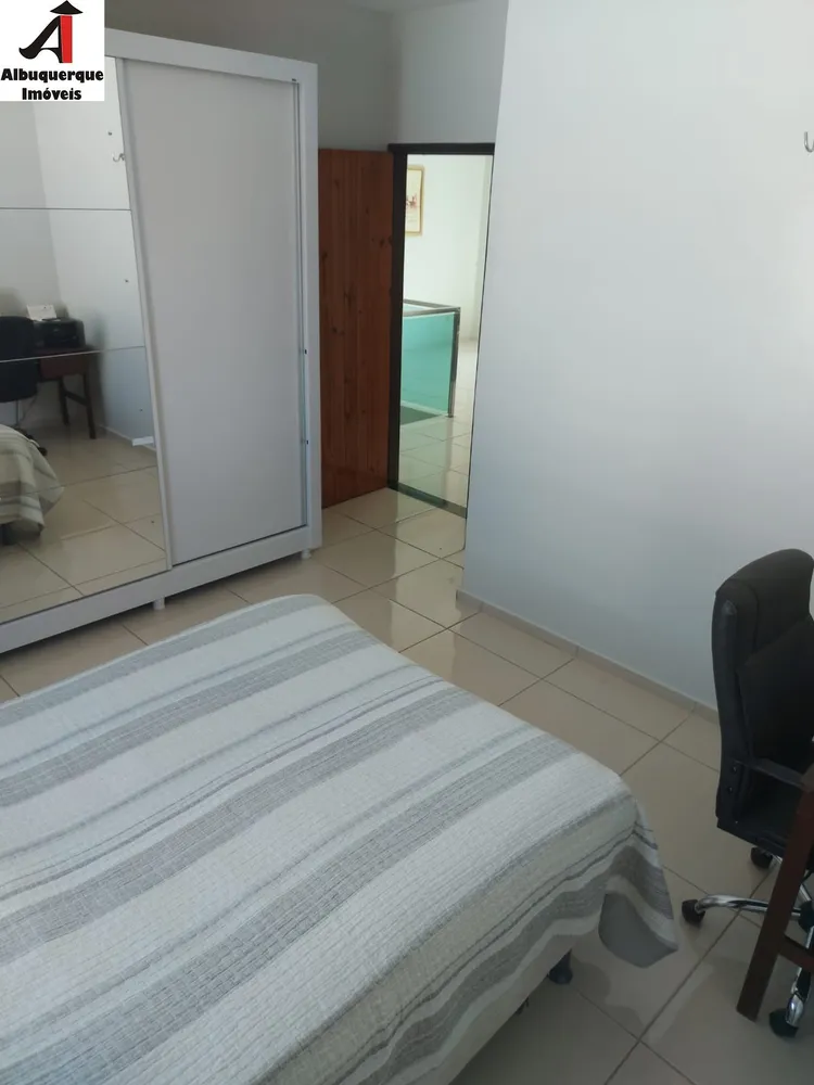 Casa, 4 quartos, 200 m² - Foto 3
