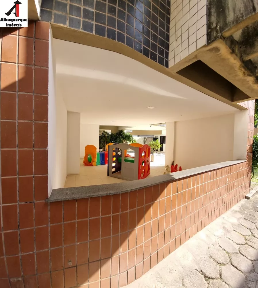 Apartamento à venda com 4 quartos, 188m² - Foto 4