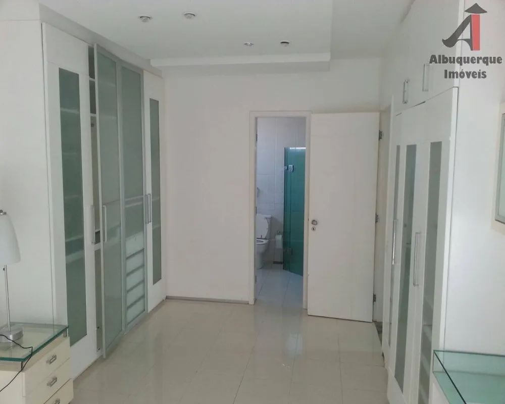Apartamento, 3 quartos, 160 m² - Foto 1