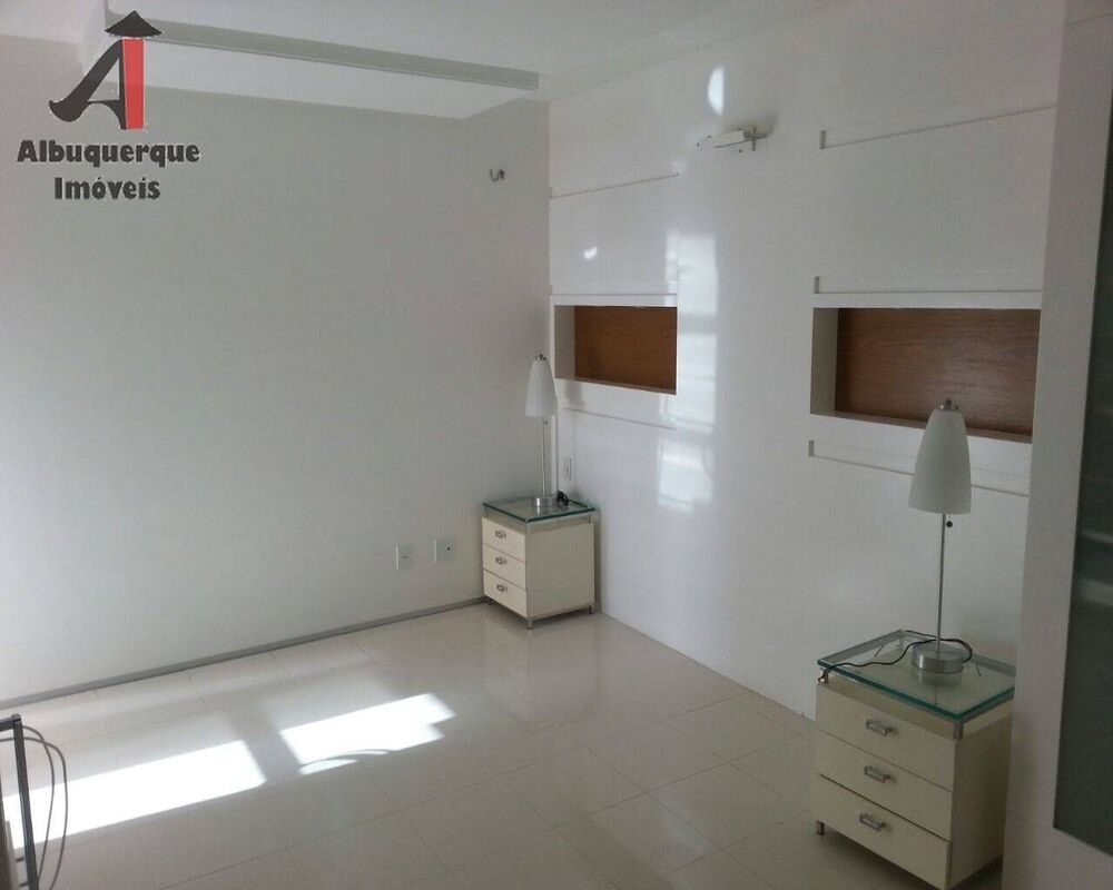 Apartamento para alugar com 3 quartos, 160m² - Foto 2