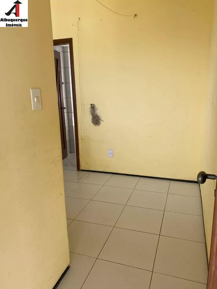 Apartamento para alugar com 4 quartos, 200m² - Foto 3