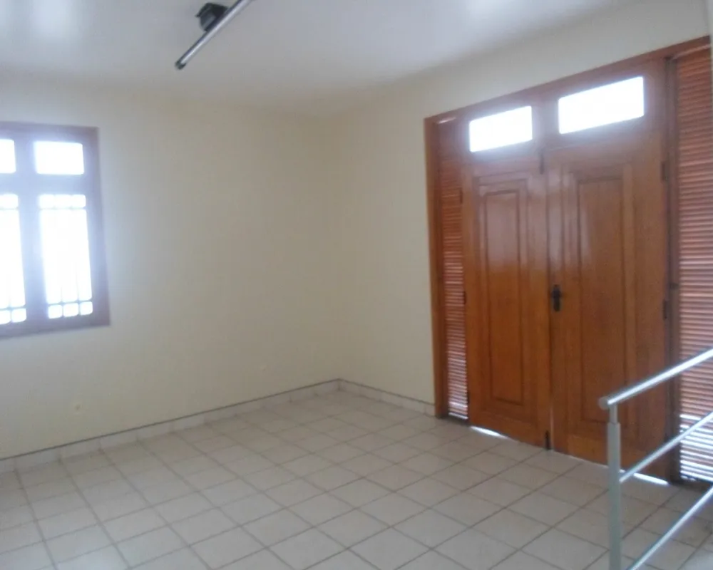 Casa, 5 quartos, 268 m² - Foto 4