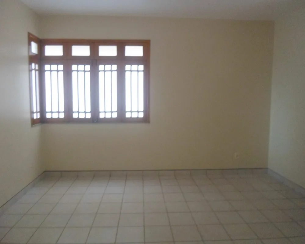 Casa, 5 quartos, 268 m² - Foto 3