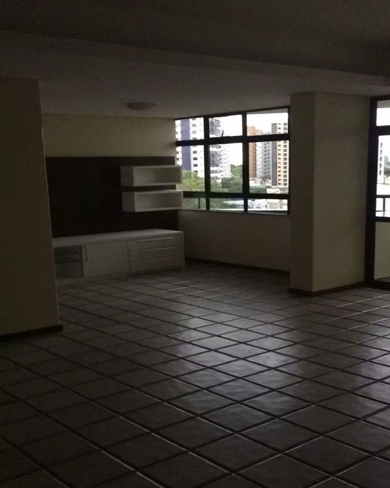 Apartamento para alugar com 3 quartos, 81m² - Foto 2