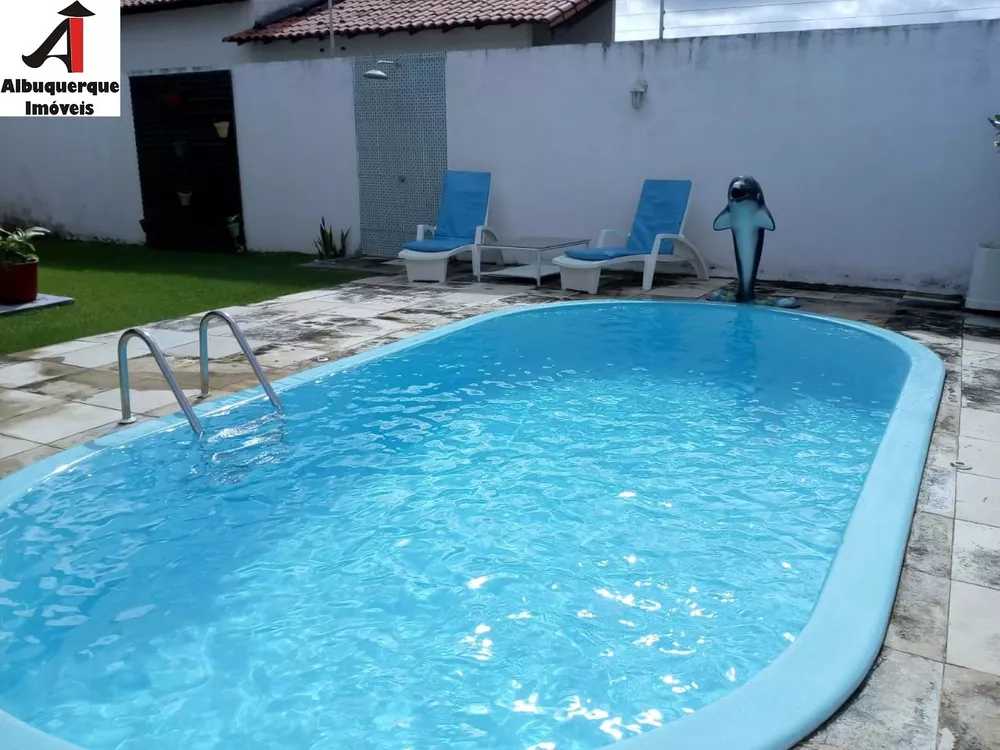 Casa à venda com 3 quartos, 450m² - Foto 1