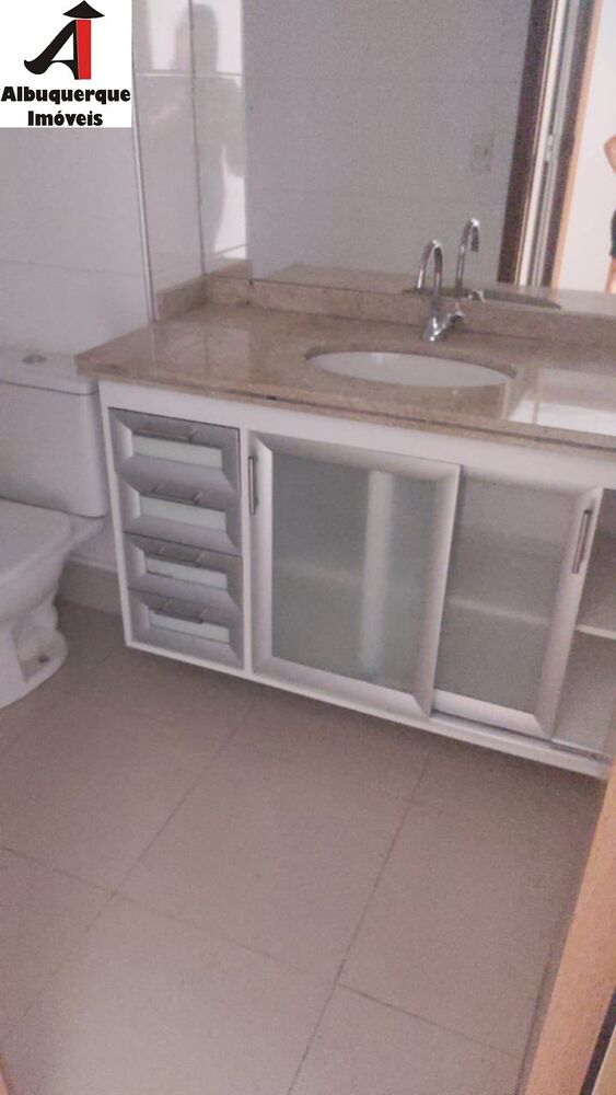 Apartamento à venda com 3 quartos, 165m² - Foto 4