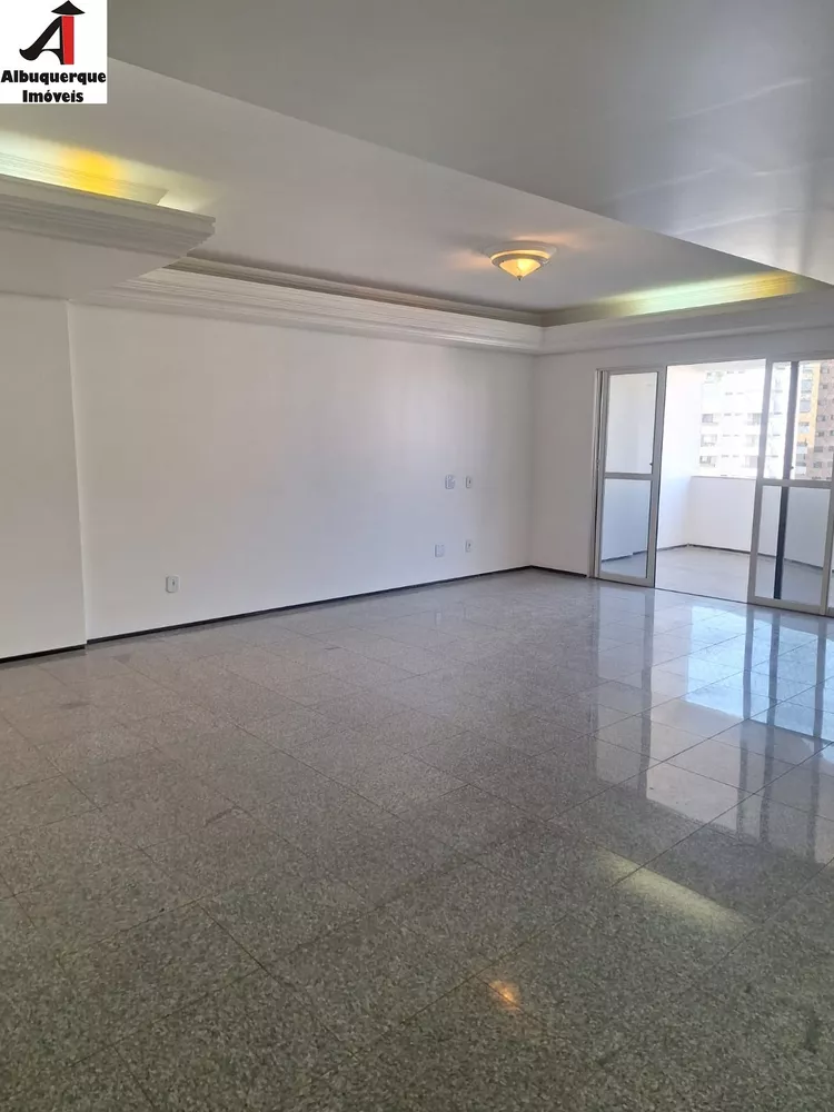 Apartamento à venda com 4 quartos, 186m² - Foto 1