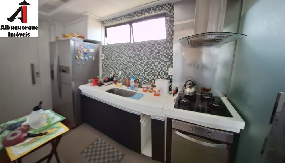 Apartamento à venda com 3 quartos, 115m² - Foto 1