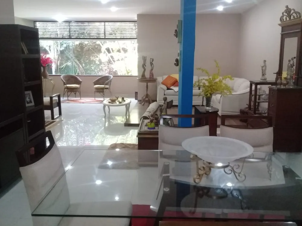 Casa, 4 quartos, 650 m² - Foto 1