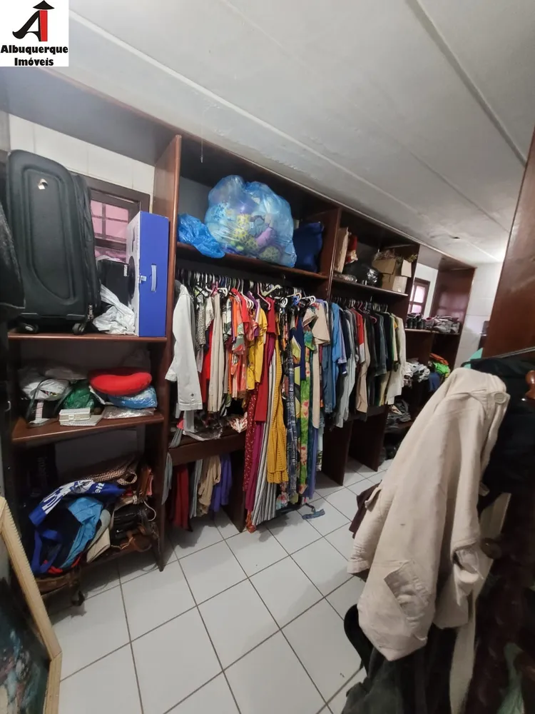 Casa, 4 quartos, 190 m² - Foto 3