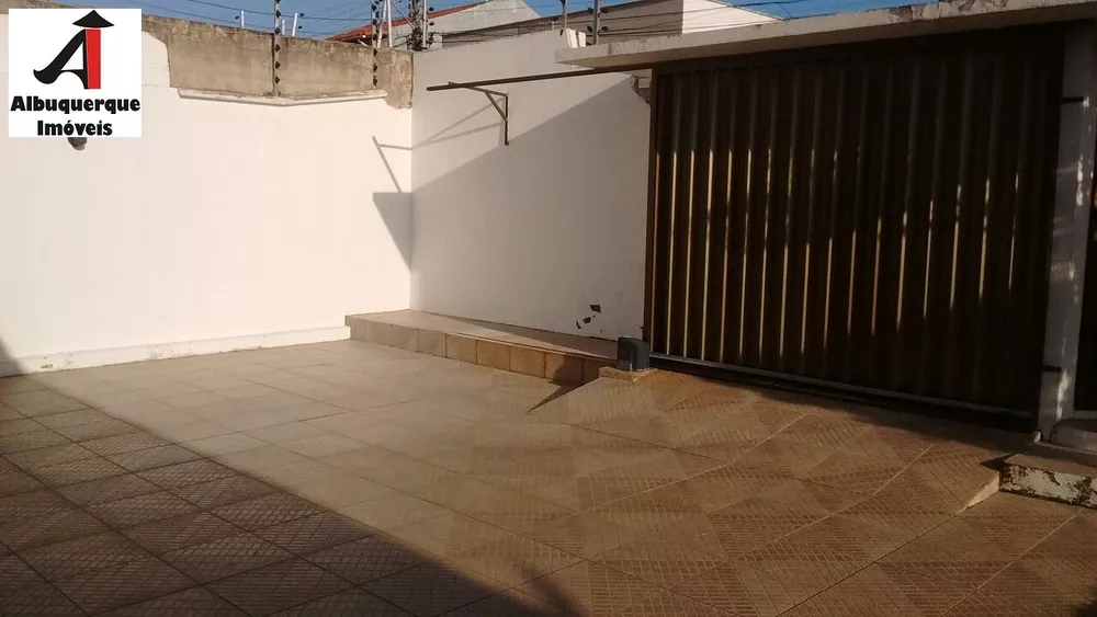 Casa à venda com 5 quartos, 380m² - Foto 4