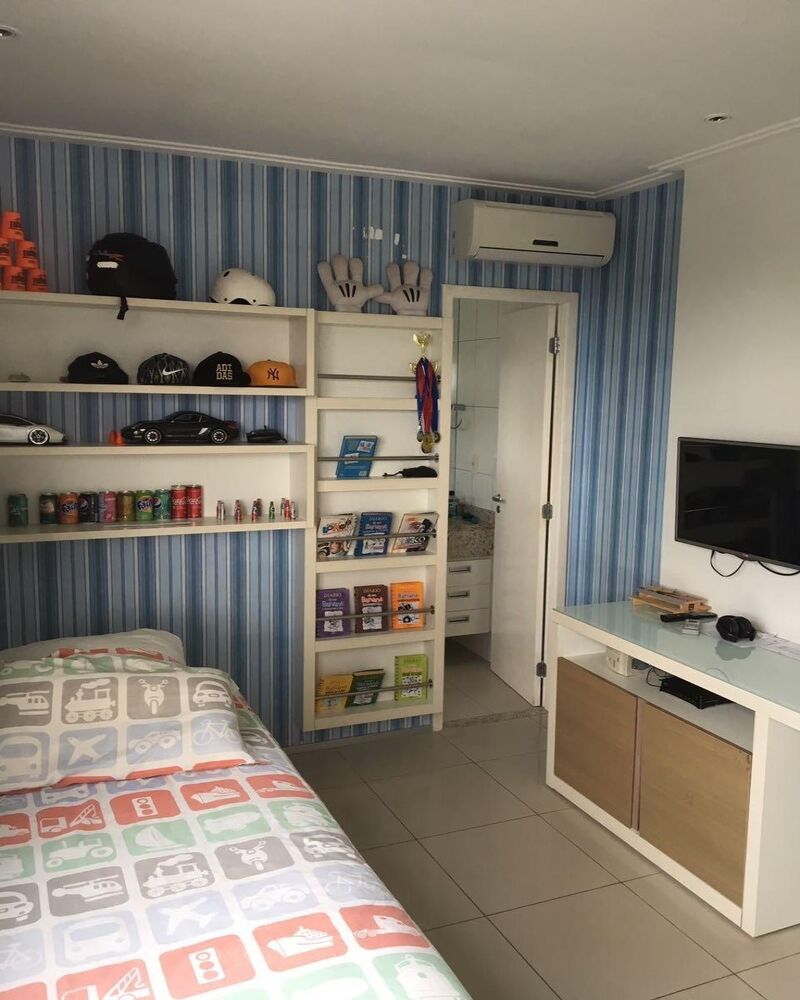 Apartamento à venda com 4 quartos, 196m² - Foto 3