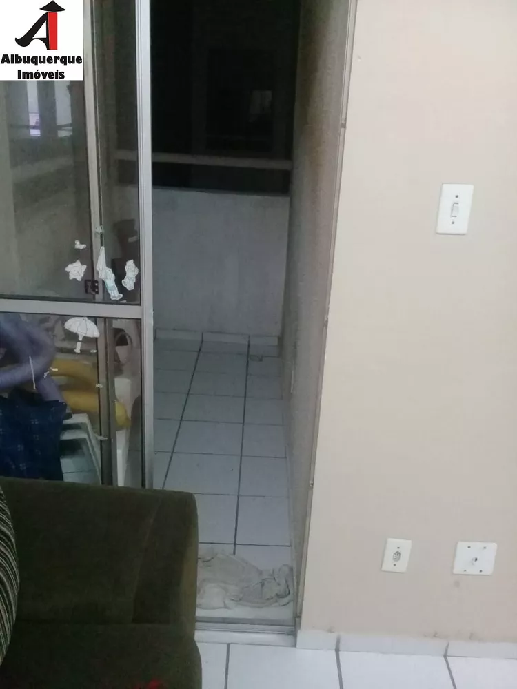 Apartamento à venda com 2 quartos, 52m² - Foto 2