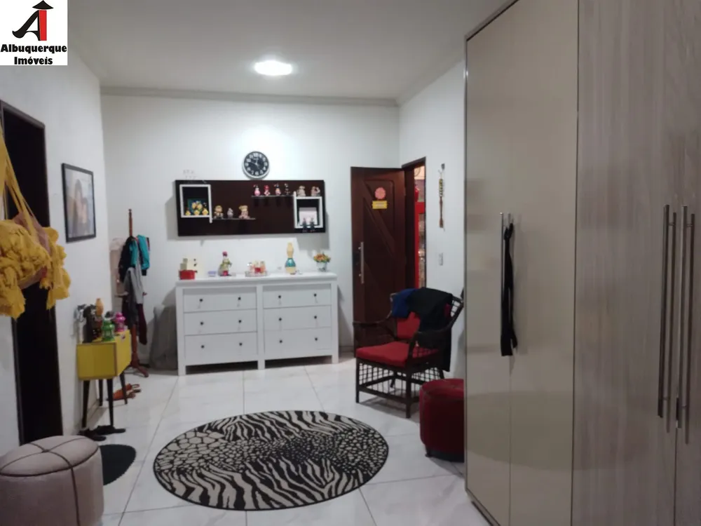 Casa, 3 quartos, 460 m² - Foto 1