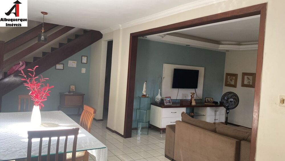 Casa, 3 quartos - Foto 2