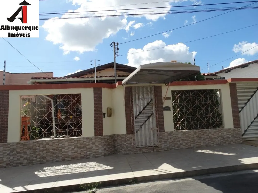 Casa, 5 quartos, 420 m² - Foto 1