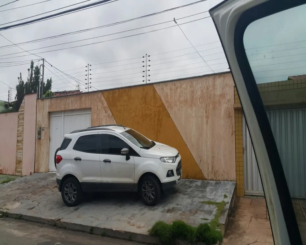Casa, 2 quartos, 200 m² - Foto 1