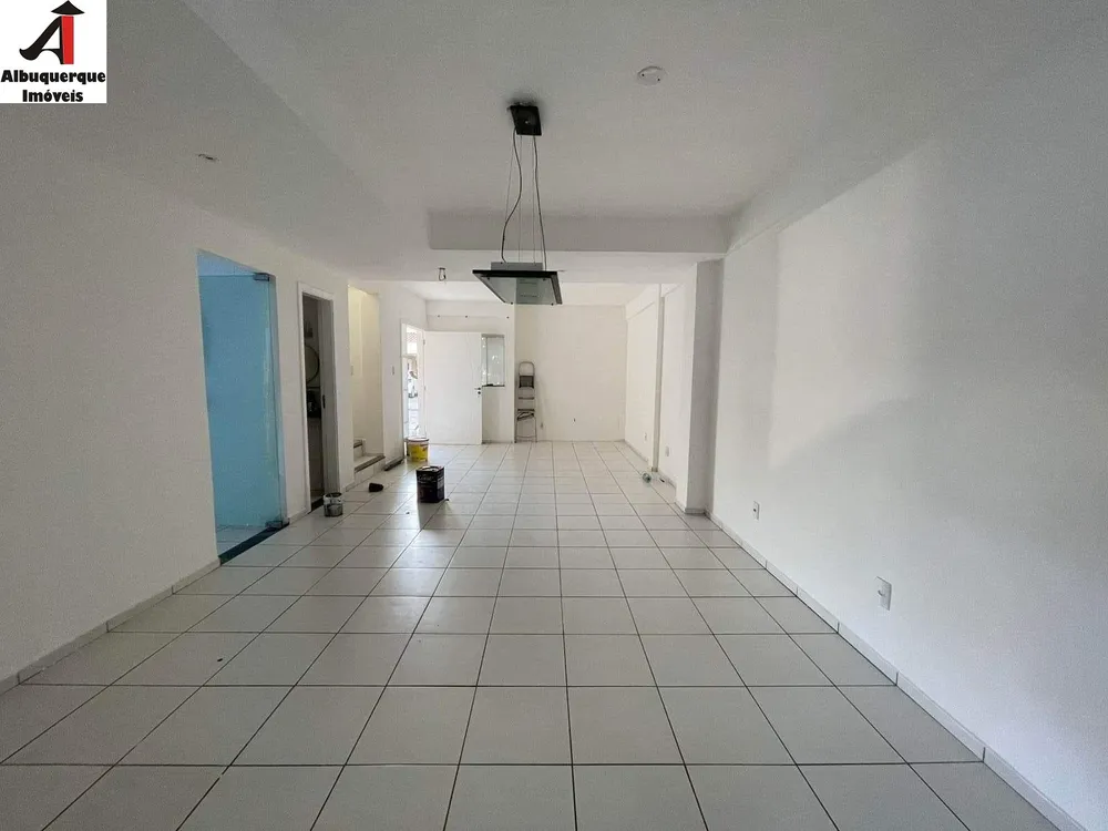Casa, 3 quartos, 200 m² - Foto 4