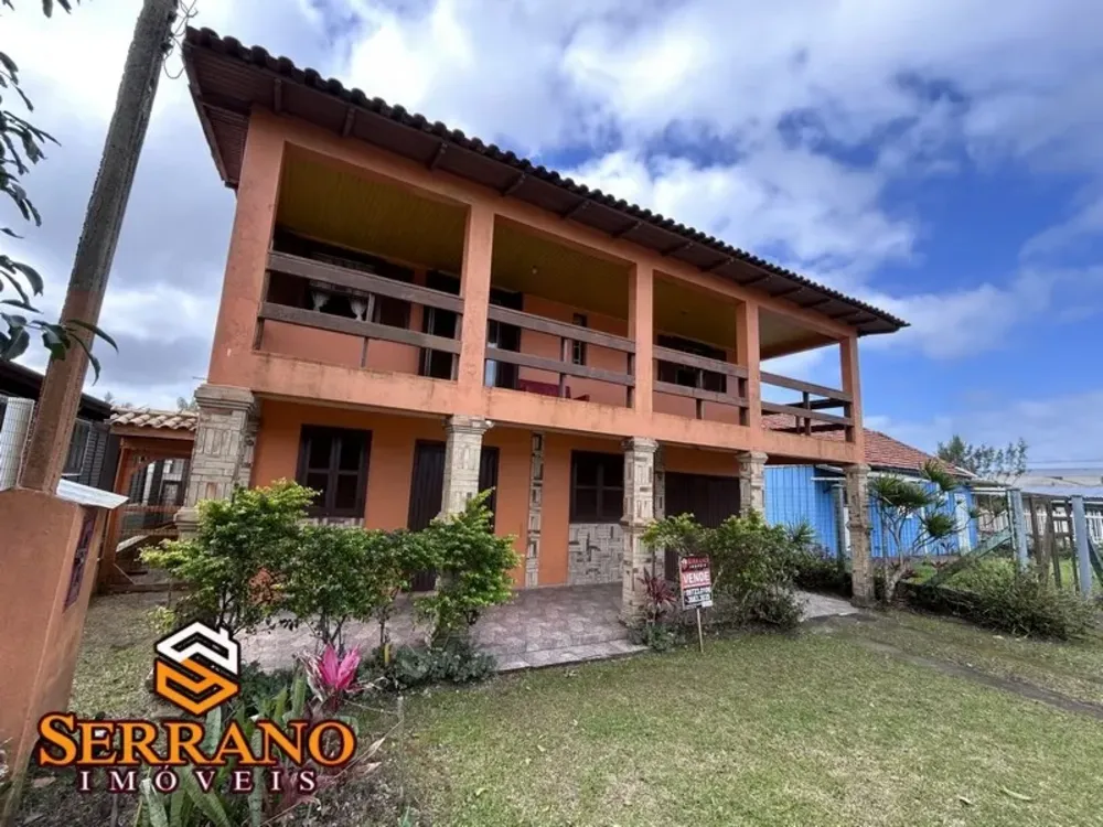 Casa, 4 quartos, 221 m² - Foto 1