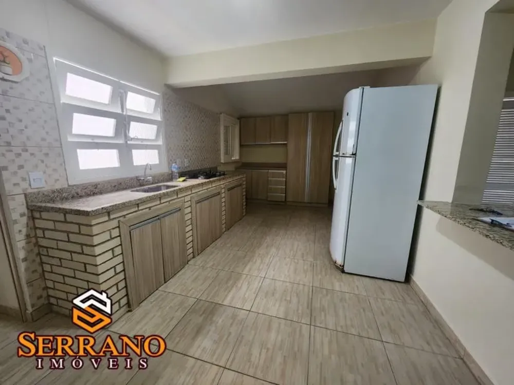 Casa, 3 quartos, 179 m² - Foto 1