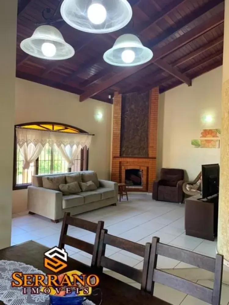 Casa, 3 quartos, 220 m² - Foto 1