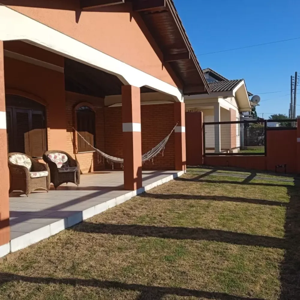 Casa, 3 quartos, 220 m² - Foto 1