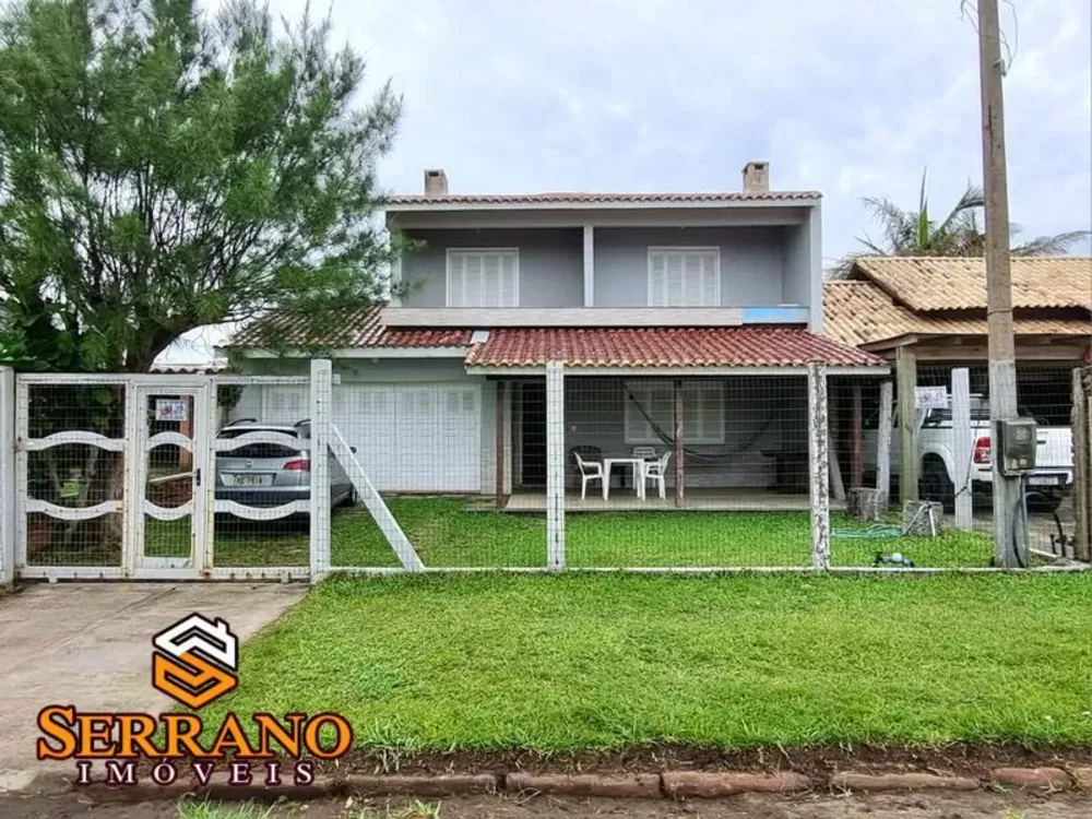 Casa, 3 quartos, 243 m² - Foto 1