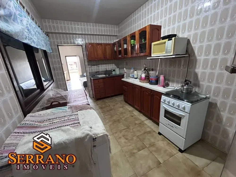 Casa, 4 quartos, 202 m² - Foto 1