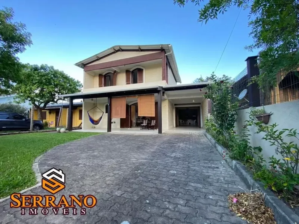 Casa, 3 quartos, 230 m² - Foto 1