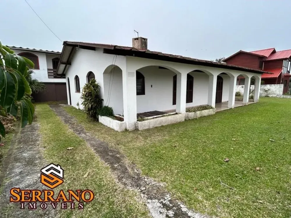 Casa, 6 quartos, 195 m² - Foto 1