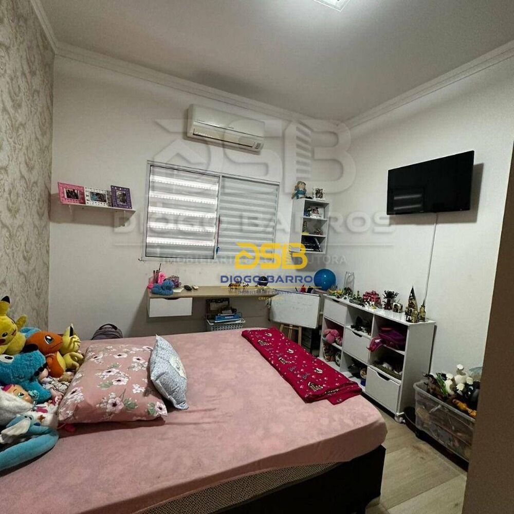 Casa à venda com 3 quartos, 149m² - Foto 2
