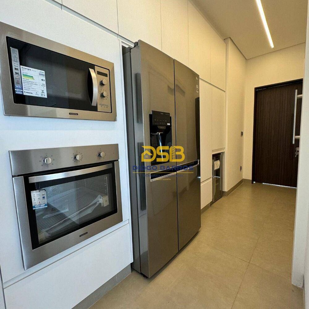 Casa, 3 quartos, 297 m² - Foto 1