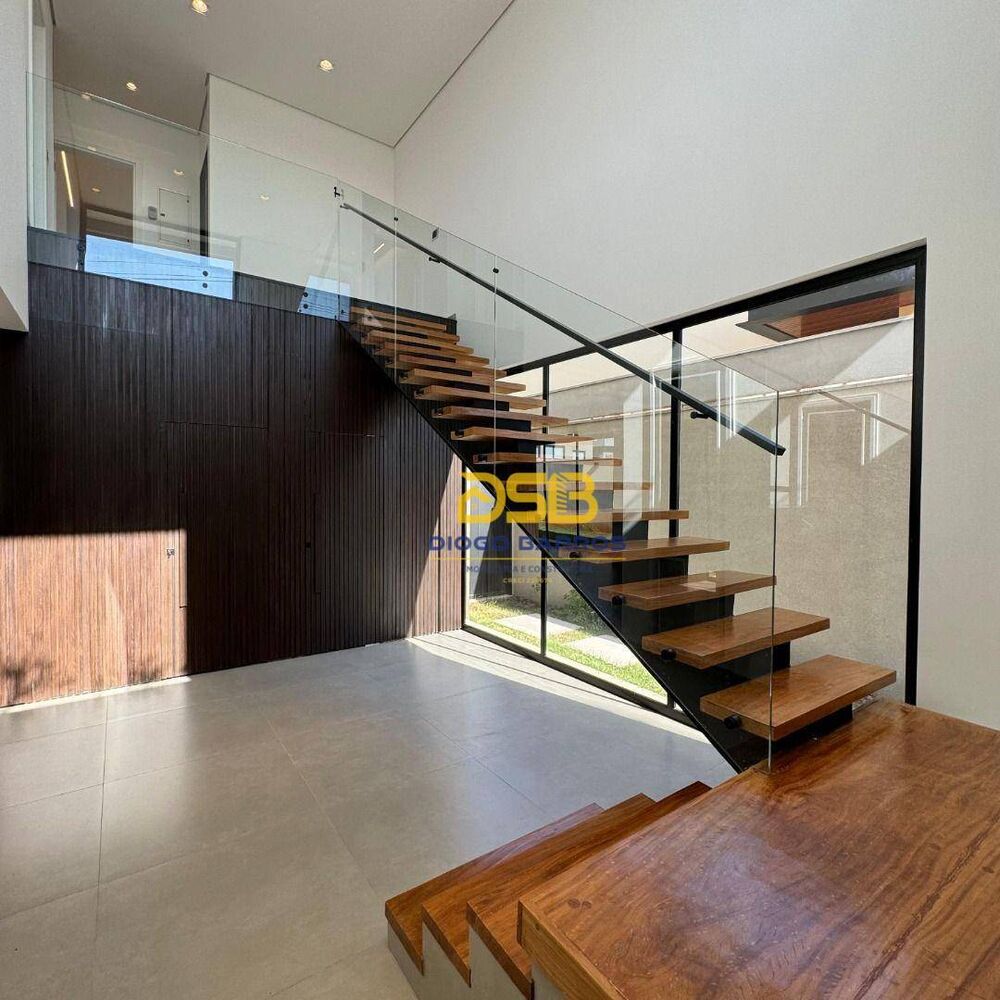 Casa, 3 quartos, 297 m² - Foto 2