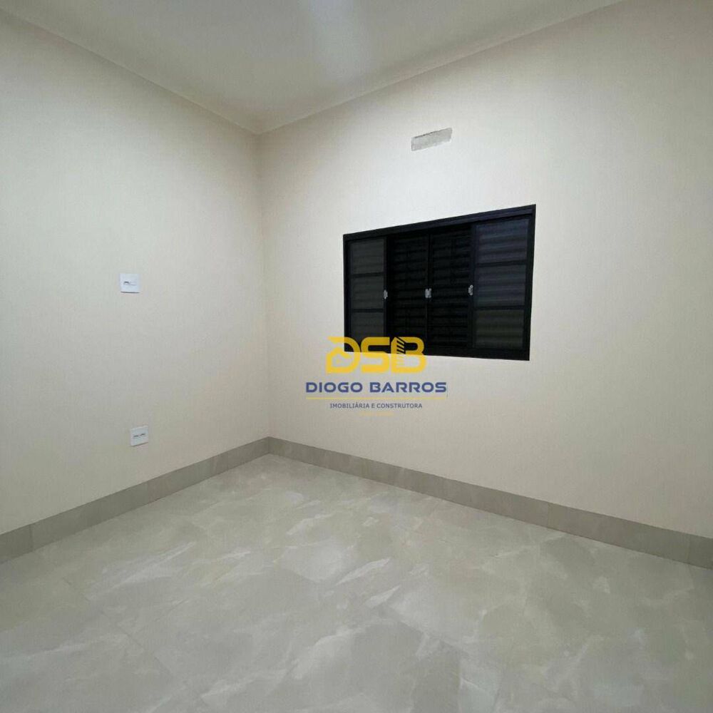 Casa à venda com 3 quartos, 240m² - Foto 3