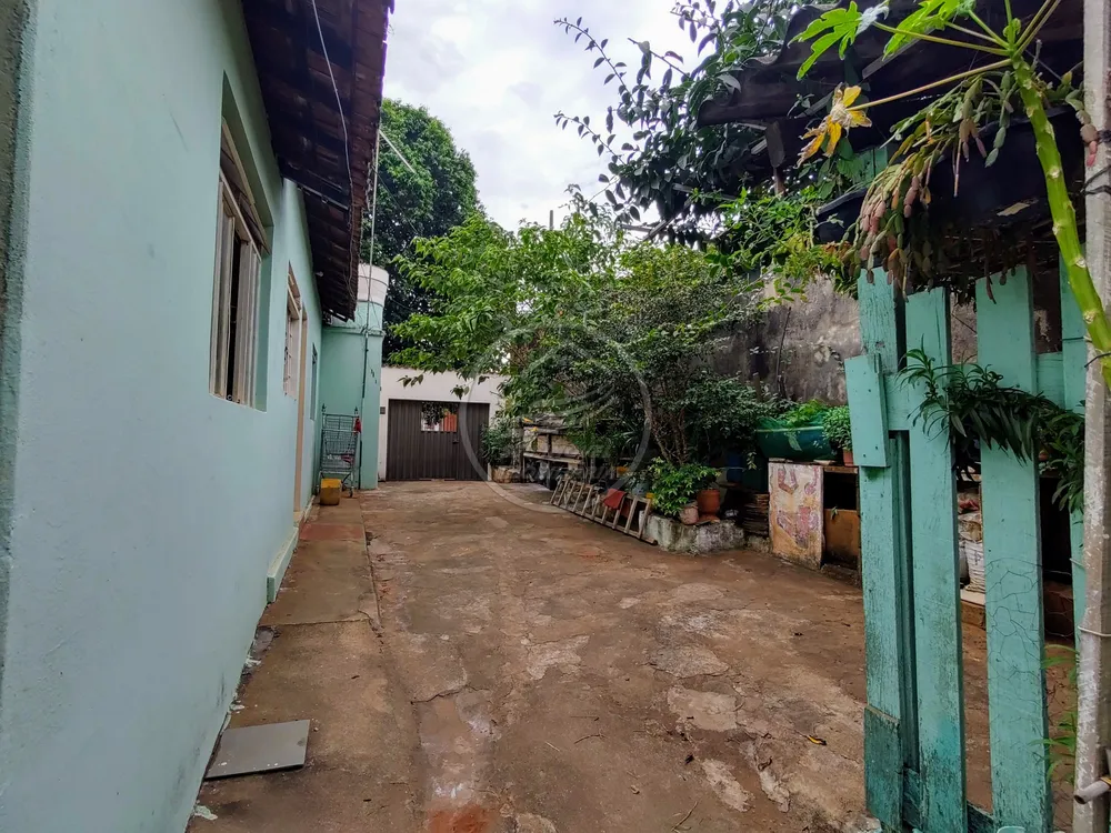 Casa, 7 quartos, 226 m² - Foto 1